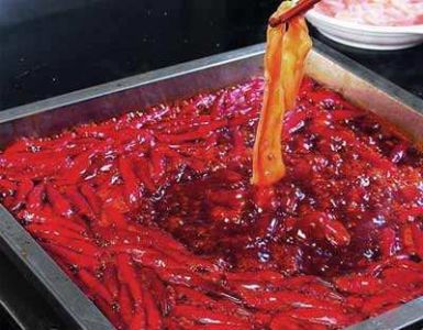 重慶火鍋底料加工，一次性火鍋底料為什么備受關(guān)注
