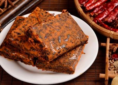 關(guān)于重慶火鍋底料專業(yè)生產(chǎn)廠家的幾點介紹