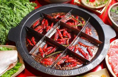 開(kāi)火鍋店找什么樣的火鍋底料廠家好